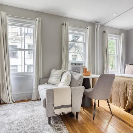West Village Studio Nr Washington Sq Park Nyc-984